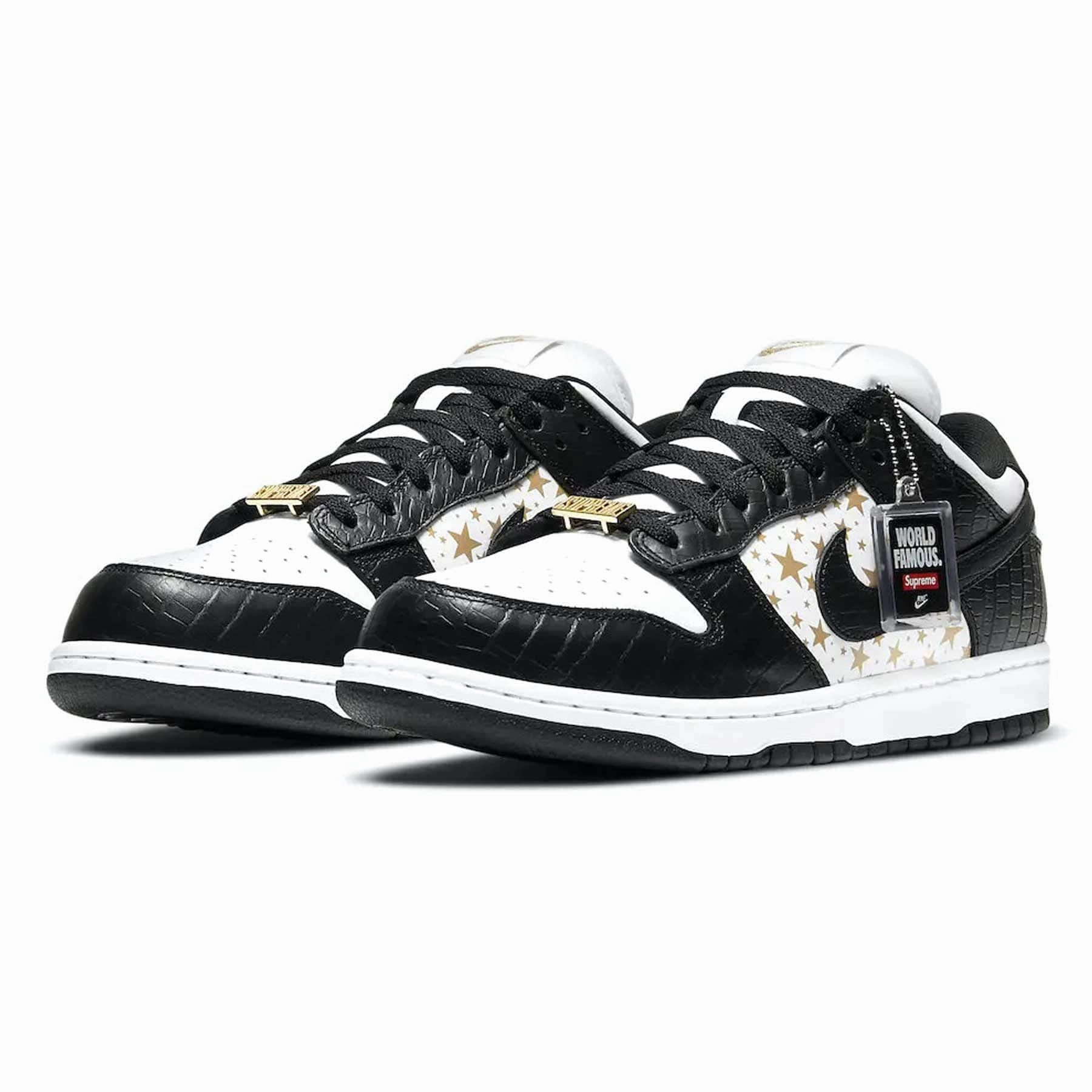 Supreme x Nike Dunk Low OG SB QS 'Black' Nike SB skateboarding shoes