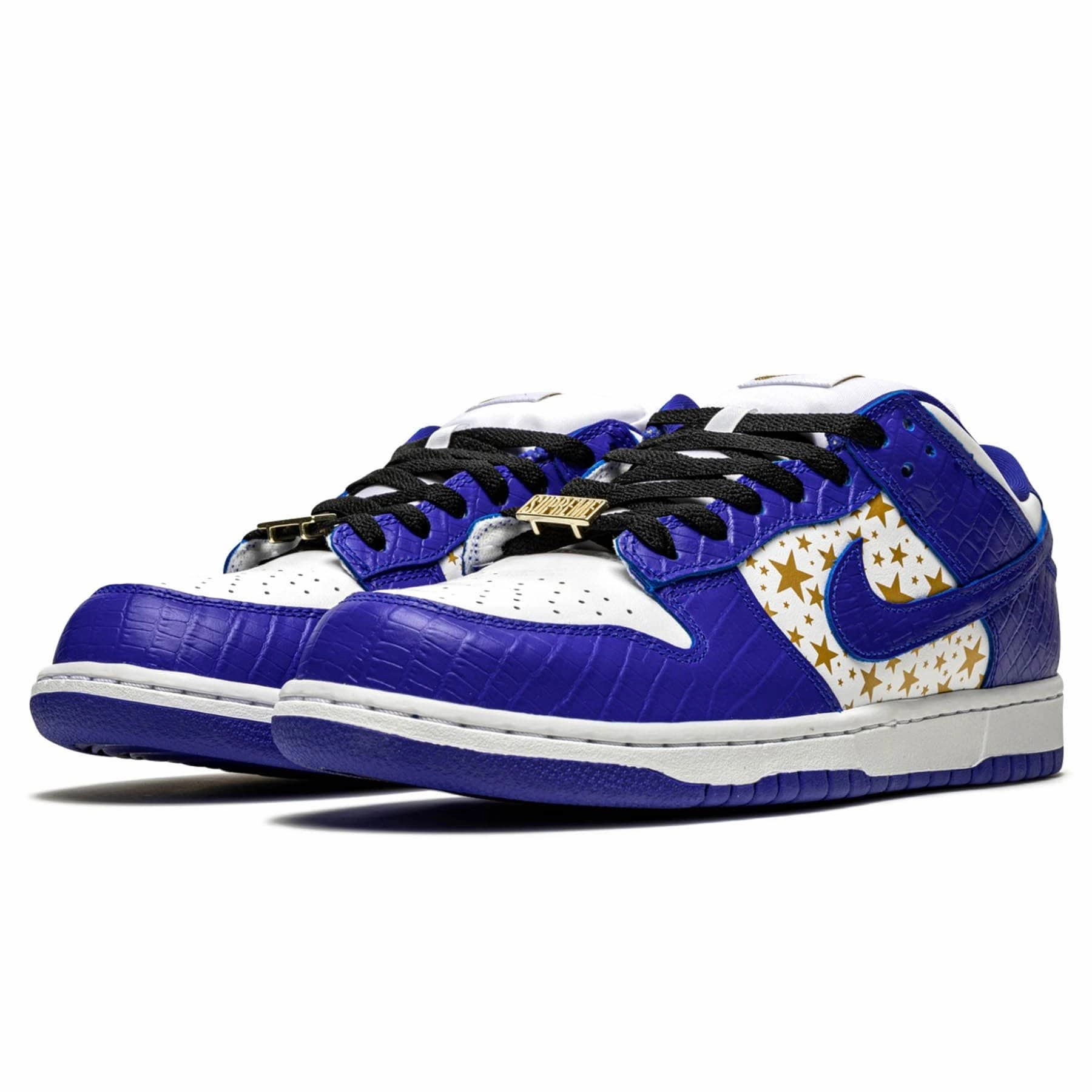 Supreme x Nike Dunk Low OG SB QS 'Hyper Royal' Nike SB skateboarding shoes