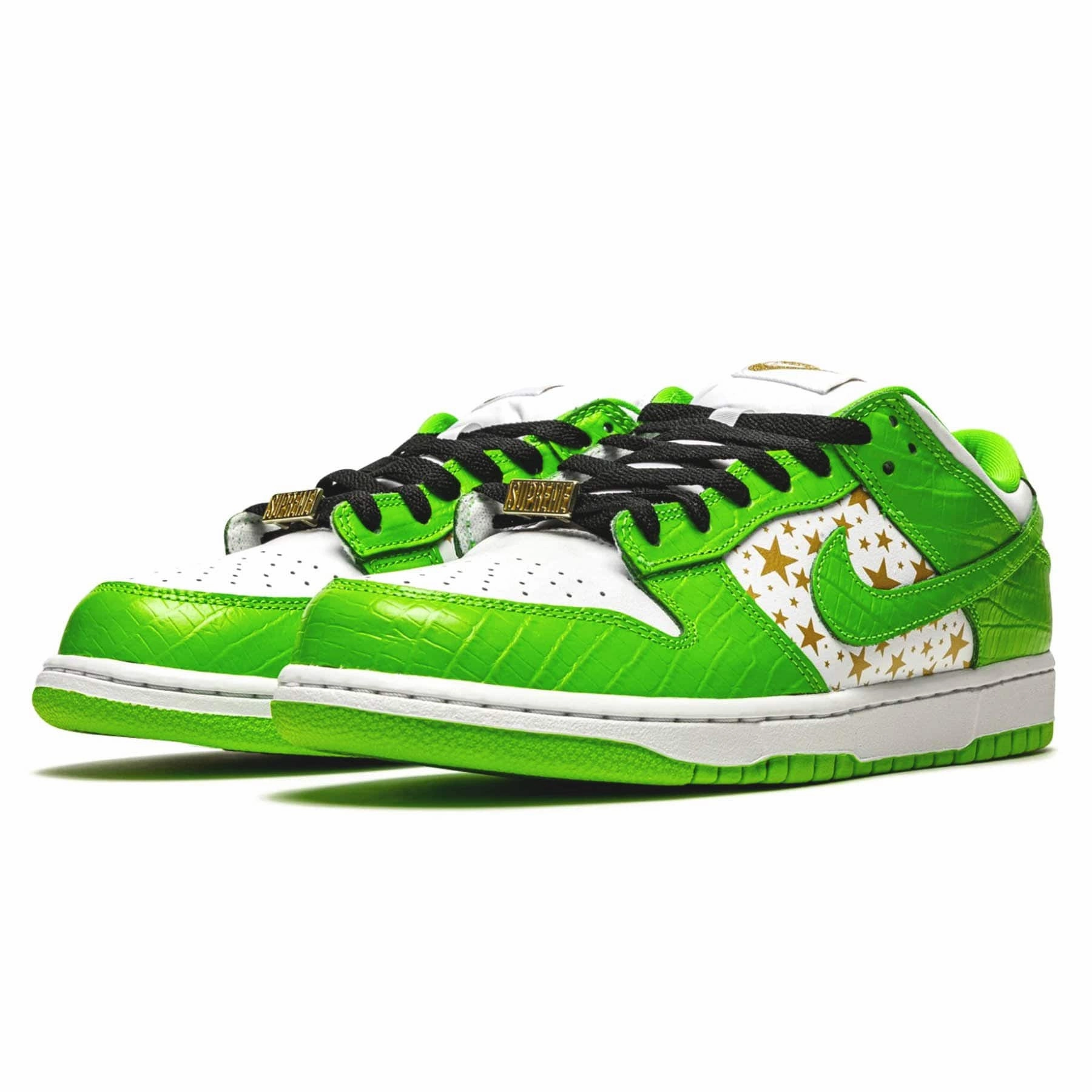 Supreme x Nike Dunk Low OG SB QS 'Mean Green' Nike SB skateboarding shoes