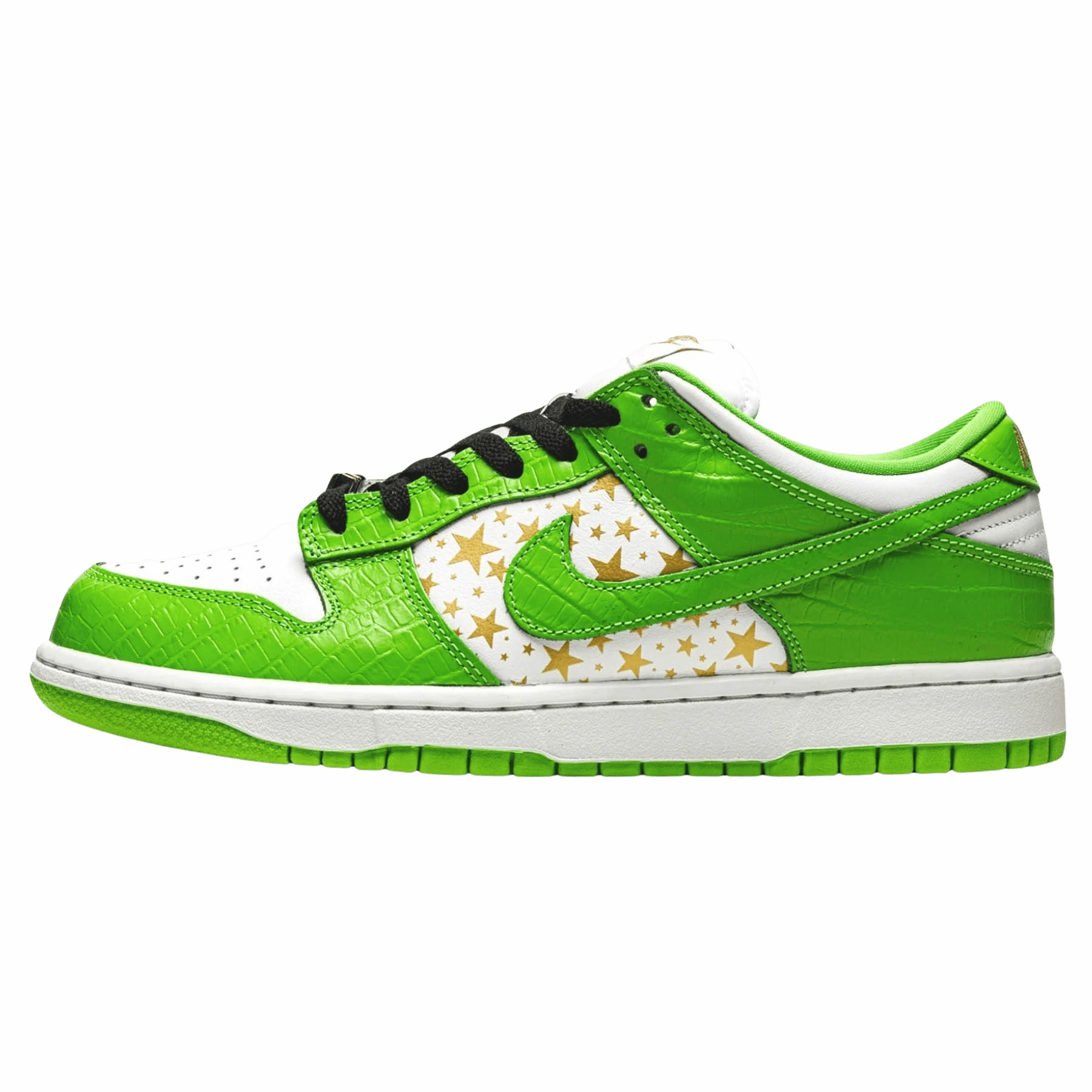 Supreme x Nike Dunk Low OG SB QS 'Mean Green' Nike SB skate shoes with padded support and grip