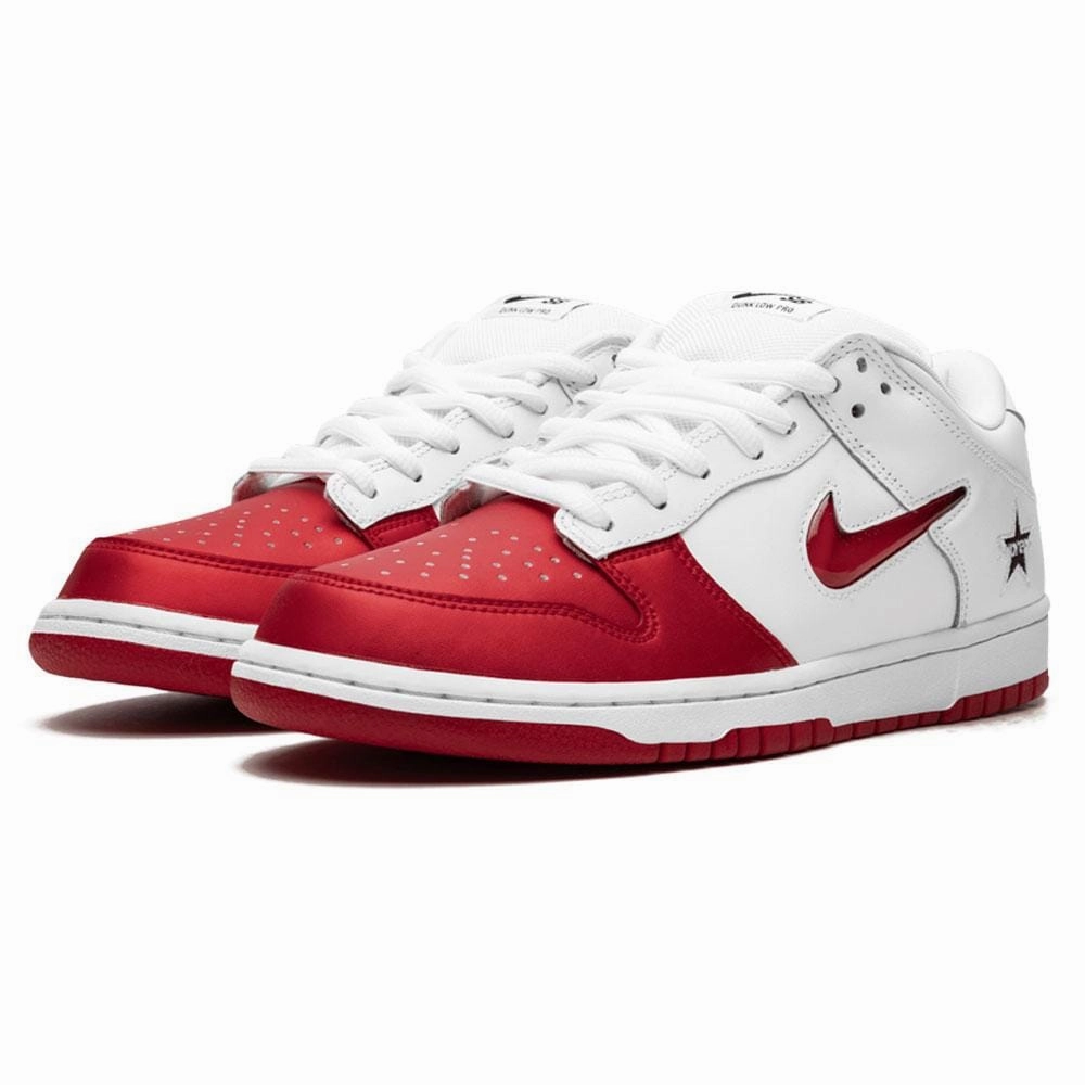 Supreme x Nike SB Dunk Low Red White Nike SB skateboarding shoes