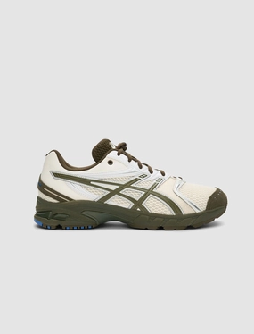 TEMPTATION VACATION GEL-DS TRAINER 24 "WHITE/BLACK" Neutral-style Asics footwear