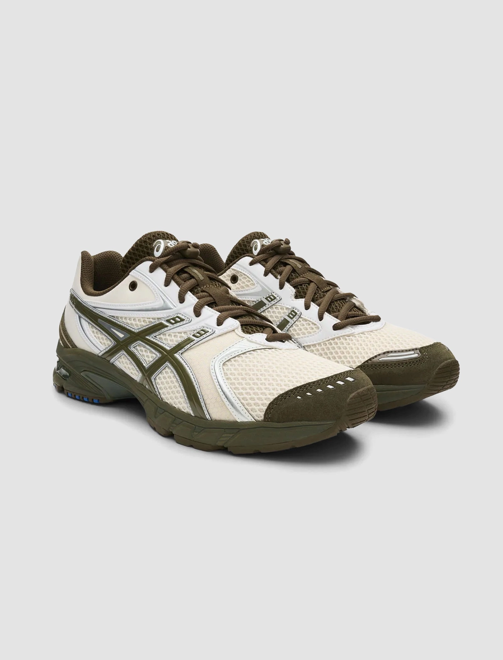 TEMPTATION VACATION GEL-DS TRAINER 24 "WHITE/BLACK" Modern running sneakers
