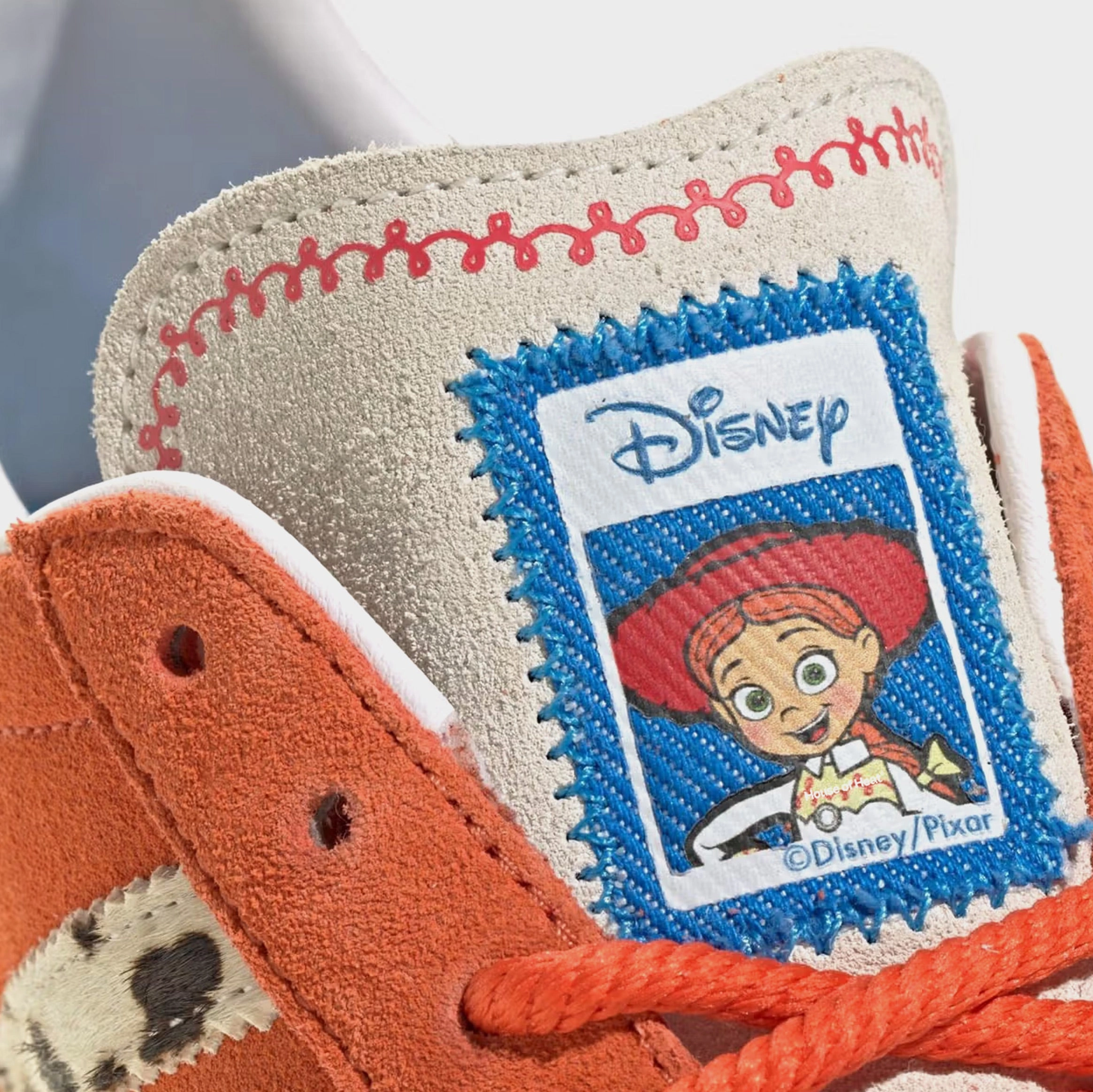 Toy Story x Gazelle Grade School Lifestyle Shoes (Orange/Yellow) Old-school fashion sneakers