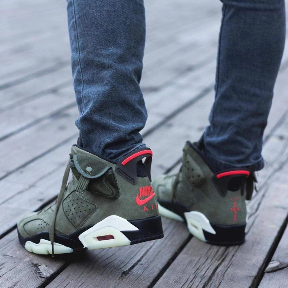 Travis Scott x Air Jordan 6 Retro 'Olive' Responsive game-time sneakers
