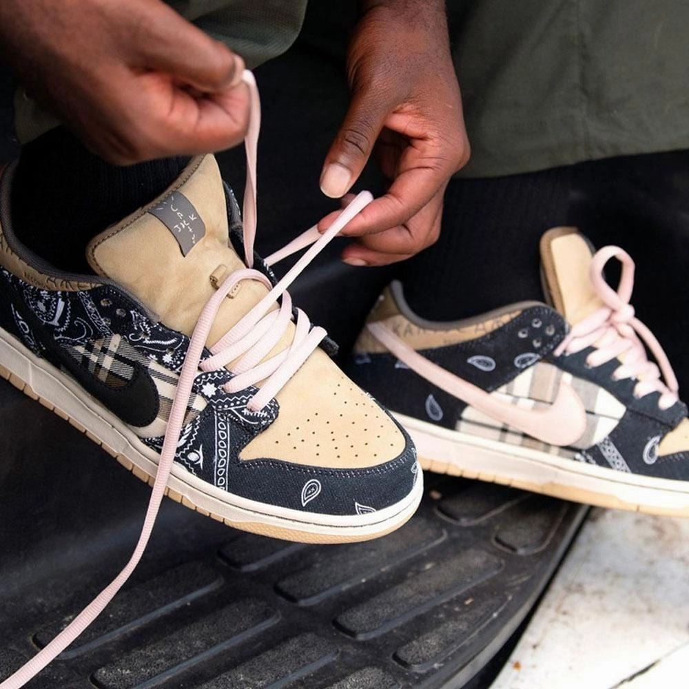 Travis Scott x Nike SB Dunk Low Cactus Jack Nike SB skateboarding shoes