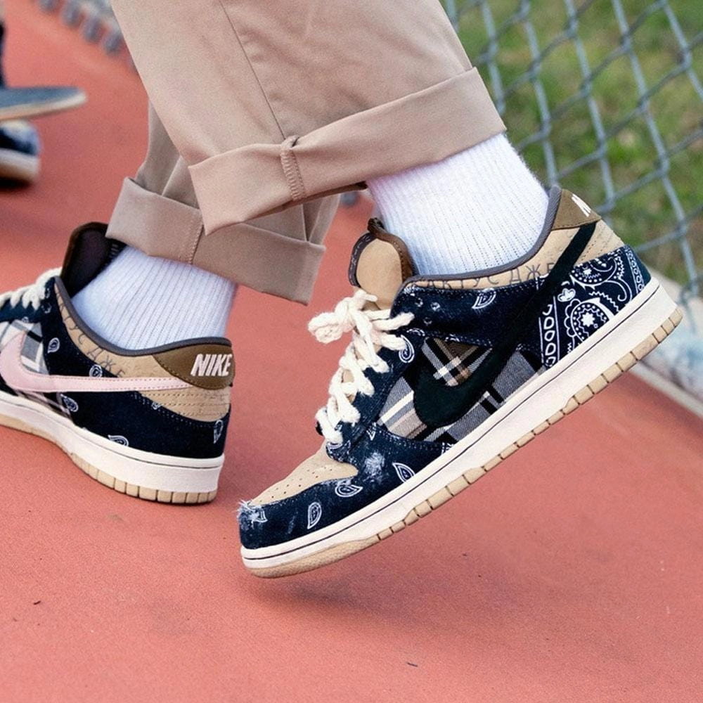 Travis Scott x Nike SB Dunk Low Cactus Jack Nike SB skateboarding shoes