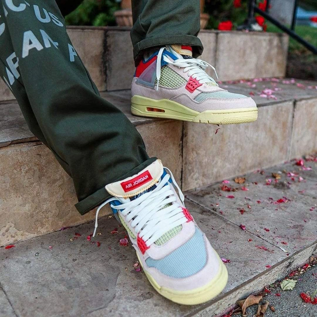 Union LA x Air Jordan 4 Retro 'Guava Ice' Air Jordan 4 retro basketball sneakers