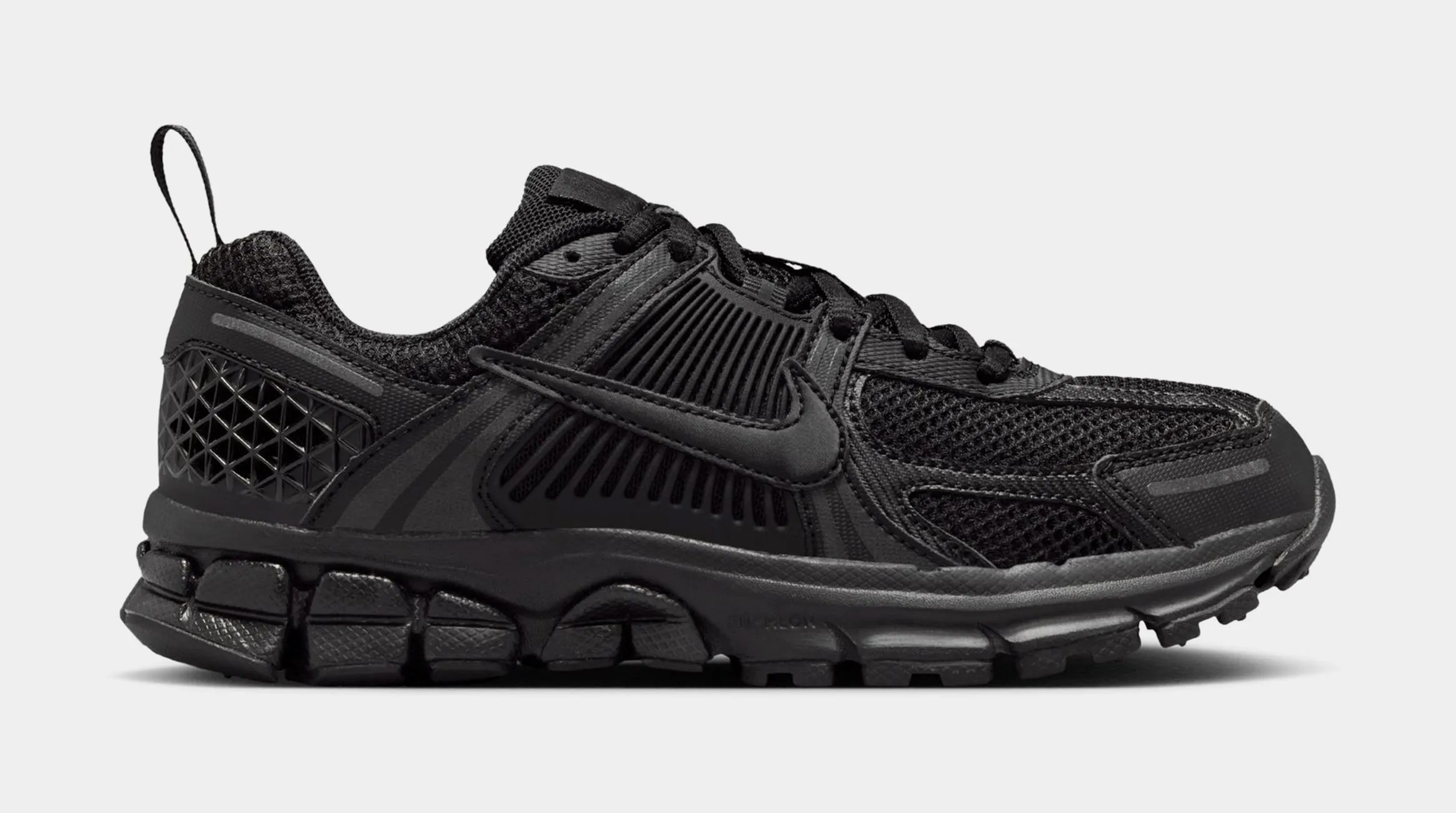 Vomero 5 Grade School Lifestyle Shoes (Black) nike zoom vomero 5 cushioned running shoes