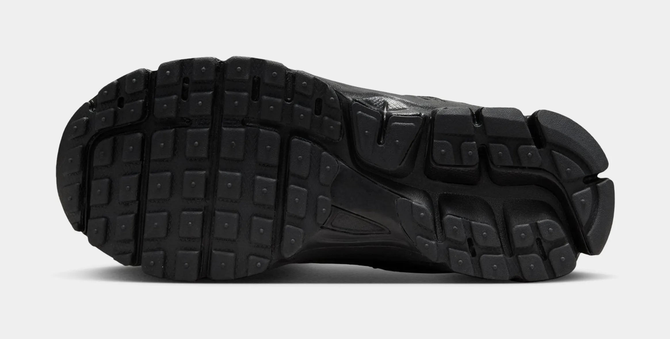 Vomero 5 Grade School Running Shoes (Black/Black) Zoom Vomero 5 Nike