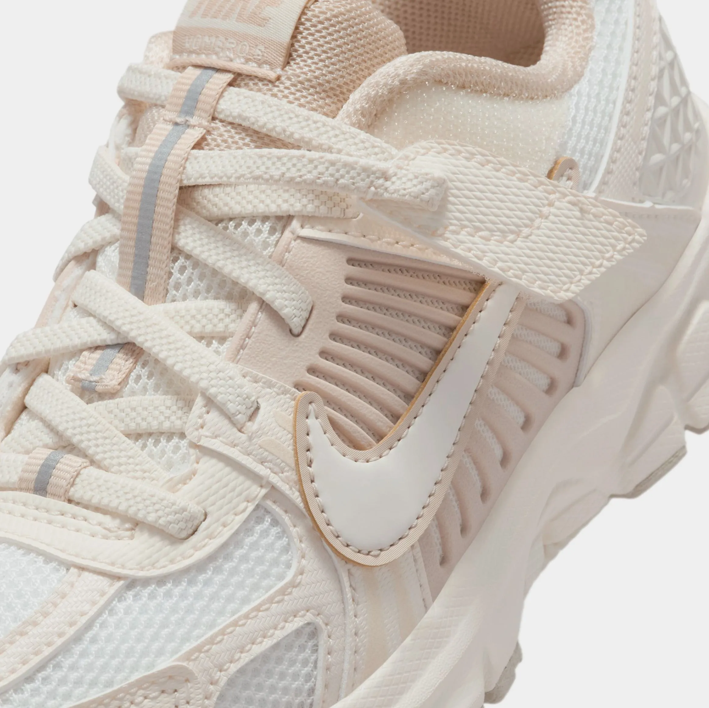 Vomero 5 Preschool Running Shoes (Pale Ivory/Pale Ivory) Zoom Vomero 5 Nike