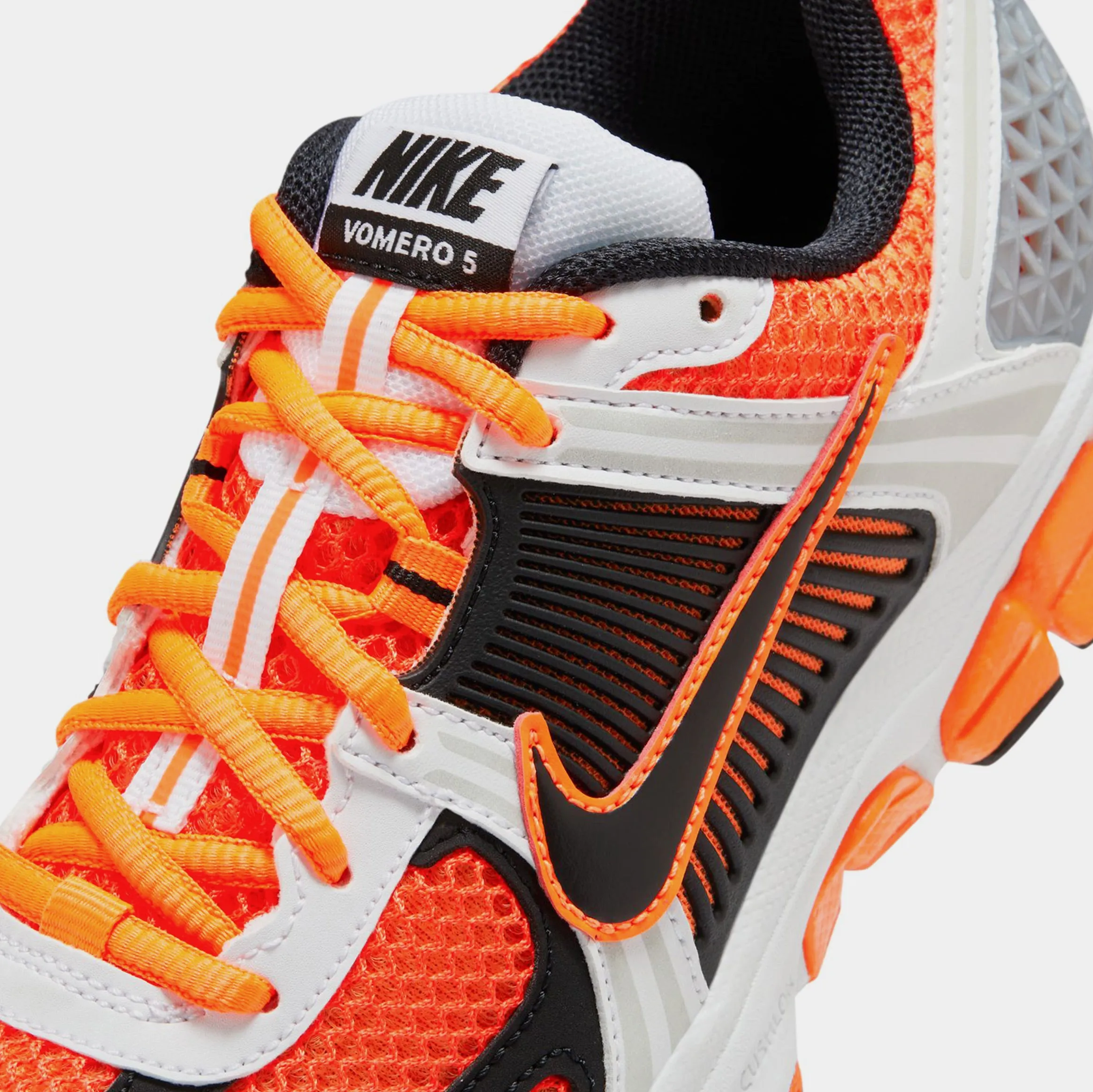 Vomero 5 Total Orange Grade School Running Shoes (Total Orange/Black/White/Platinum) Zoom Vomero 5 Nike