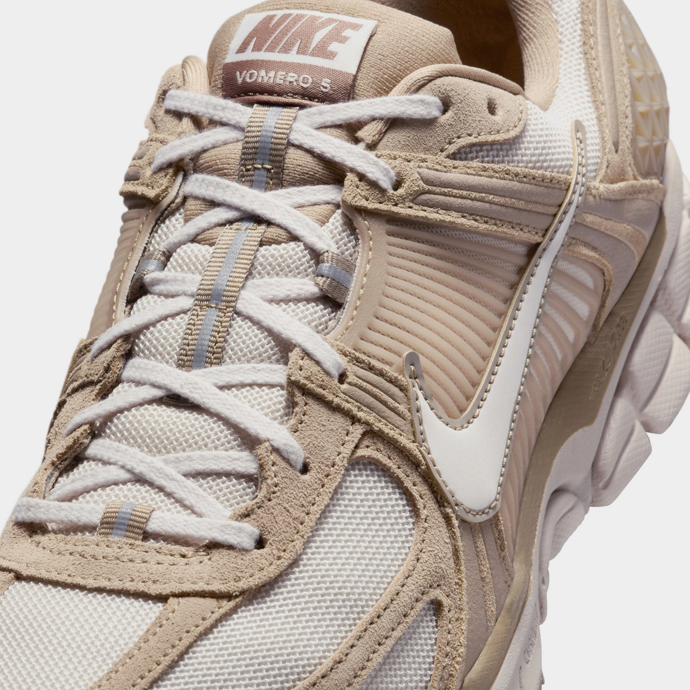 Vomero 5 Mens Running Shoes (Khaki/Light Orewood Brown/Sesame/Phantom) Zoom Vomero 5 Nike