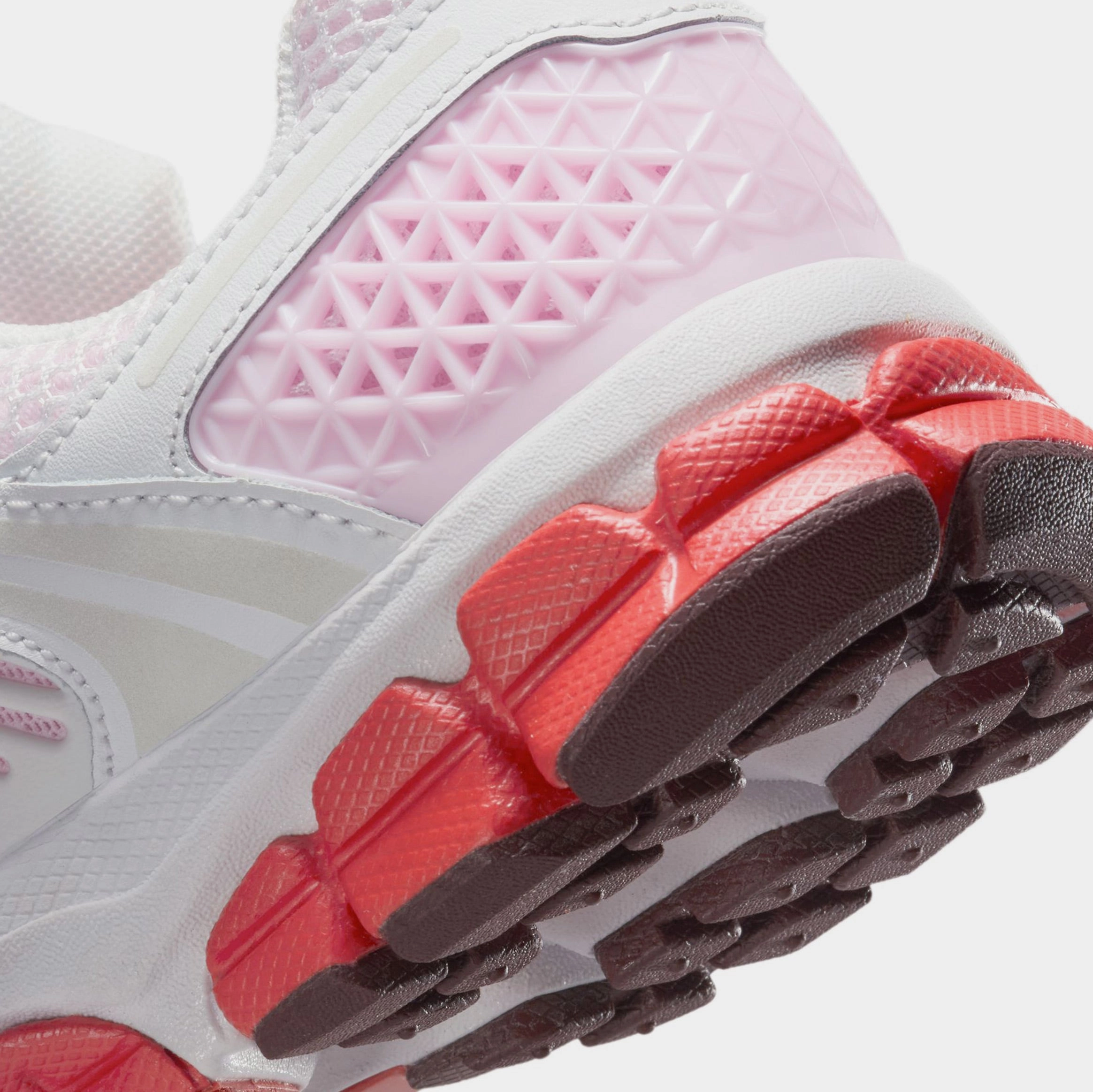 Vomero 5 Valentines Day Grade School Lifestyle Shoes (Summit White/Light Crimson/Pink Foam/Dark Team Red/Fire Red) Zoom Vomero 5 Nike