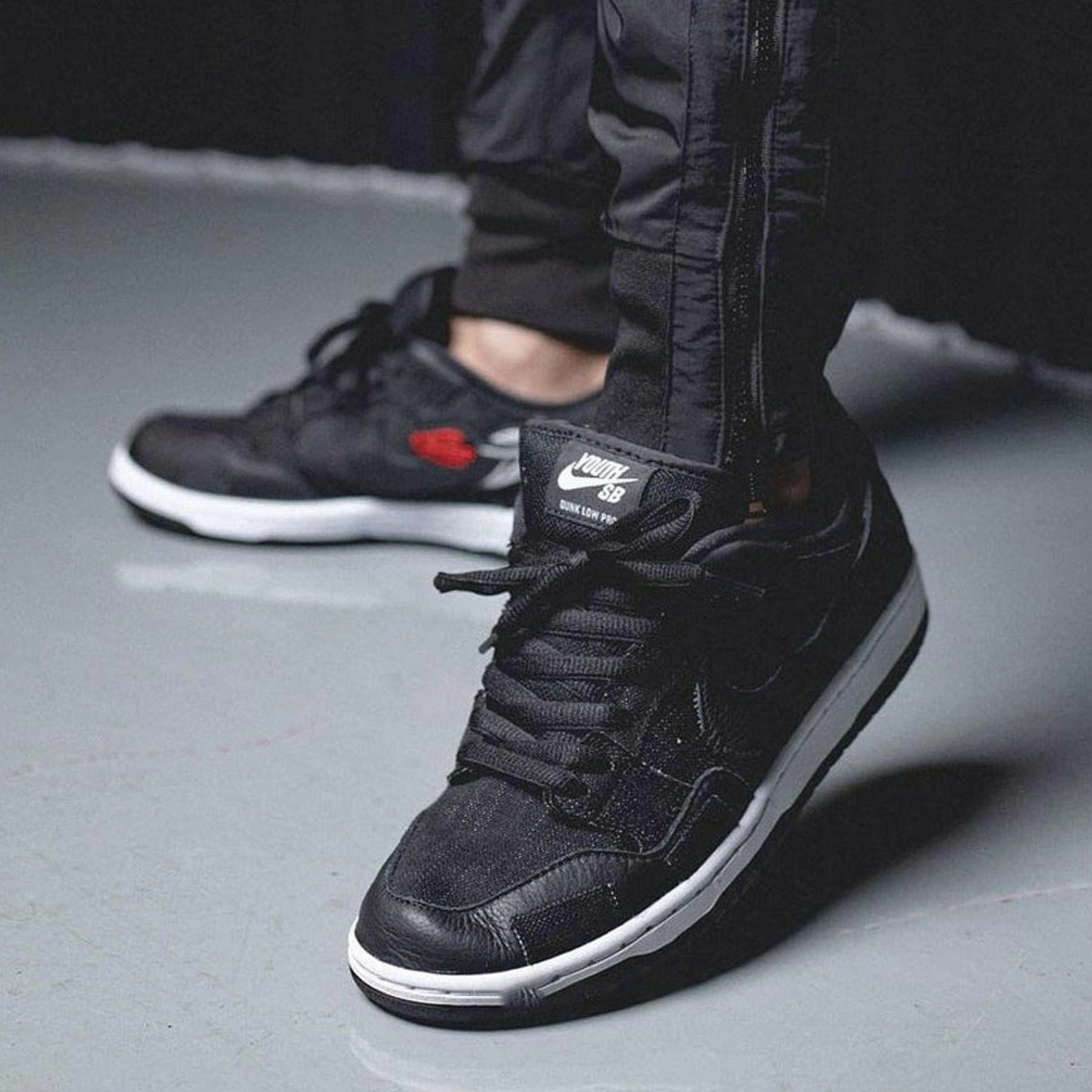 Wasted Youth x Nike Dunk Low SB 'Black Denim' Nike SB skateboarding shoes