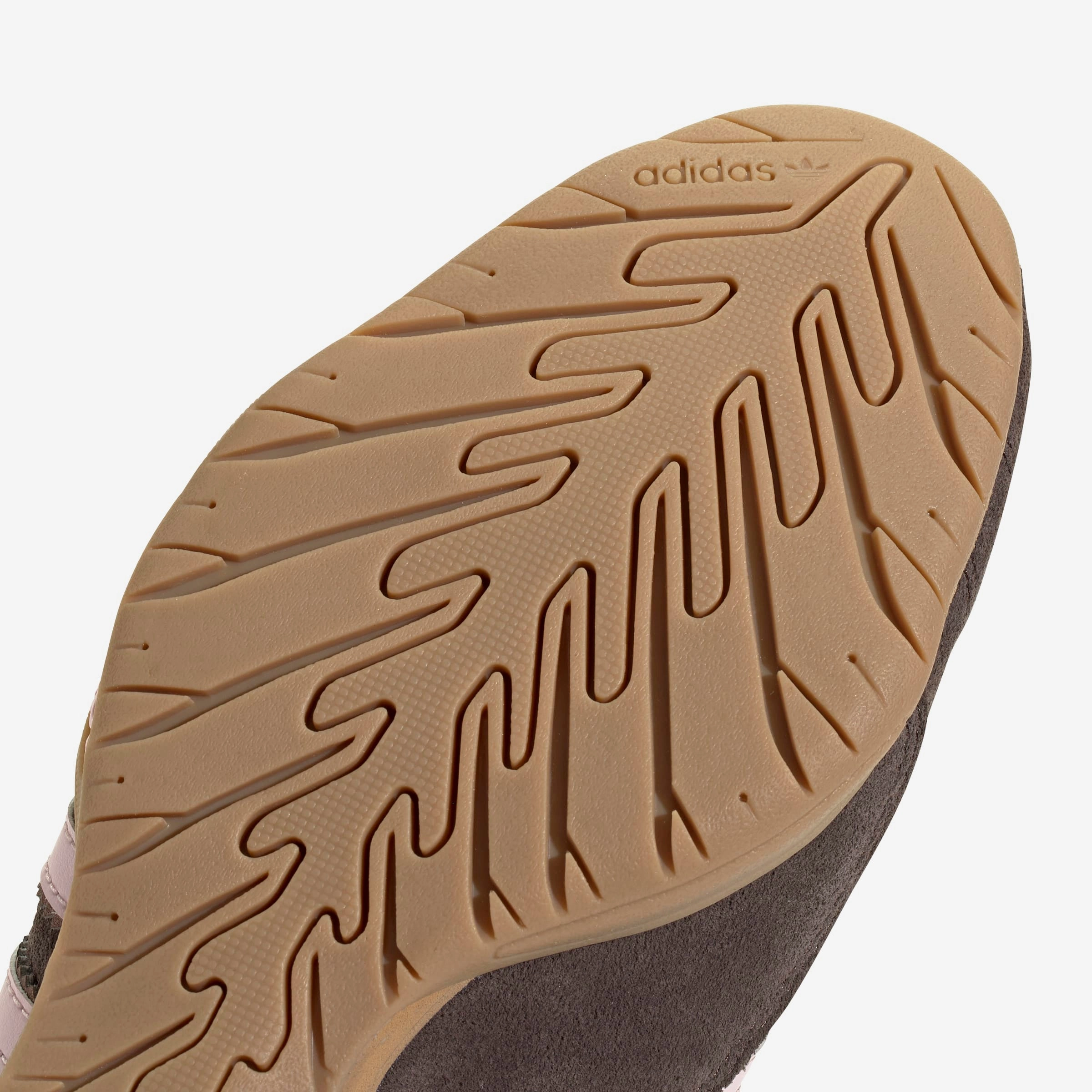 Wmns Adiracer Lo All-around lifestyle footwear