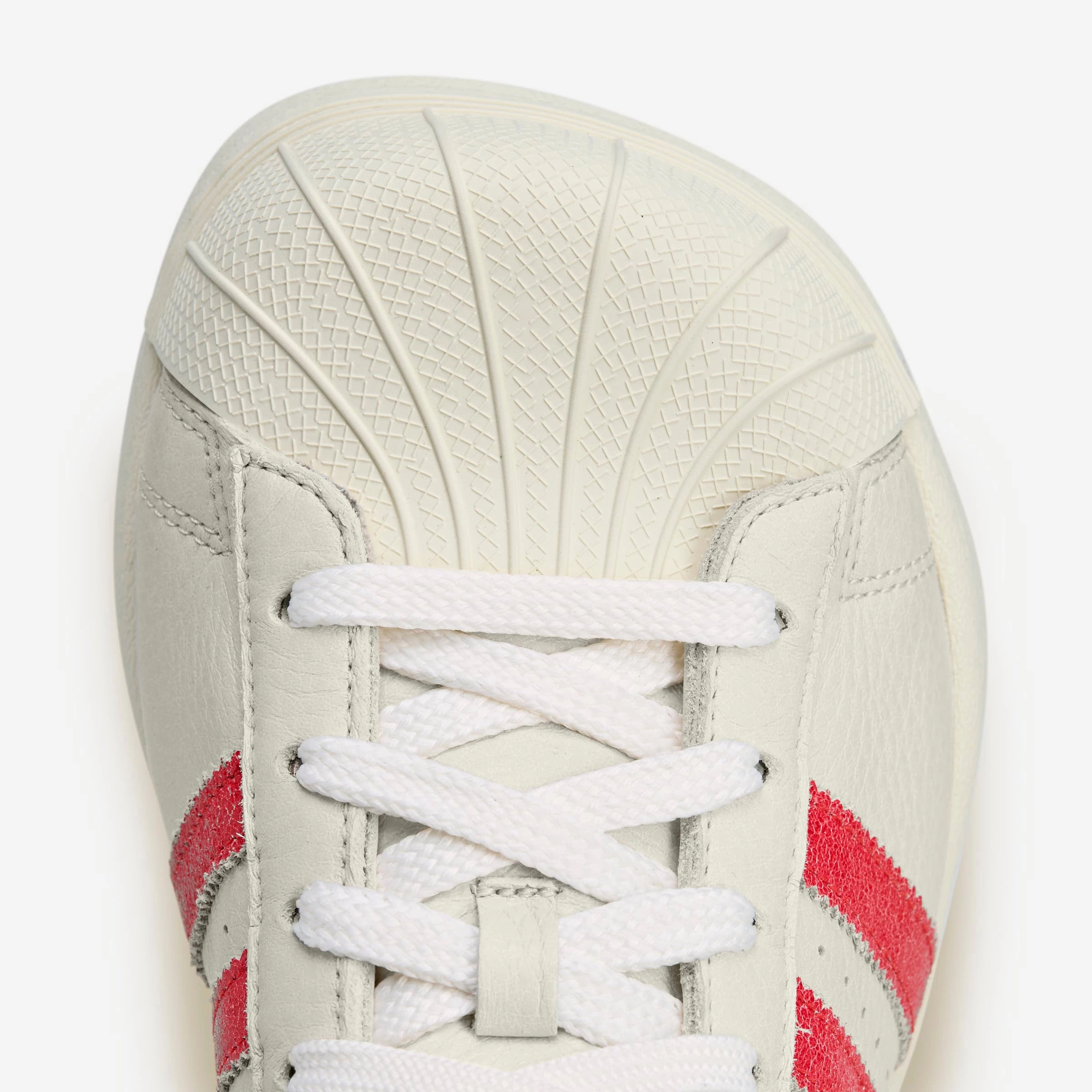 Wmns Superstar x Avavav All-around lifestyle footwear