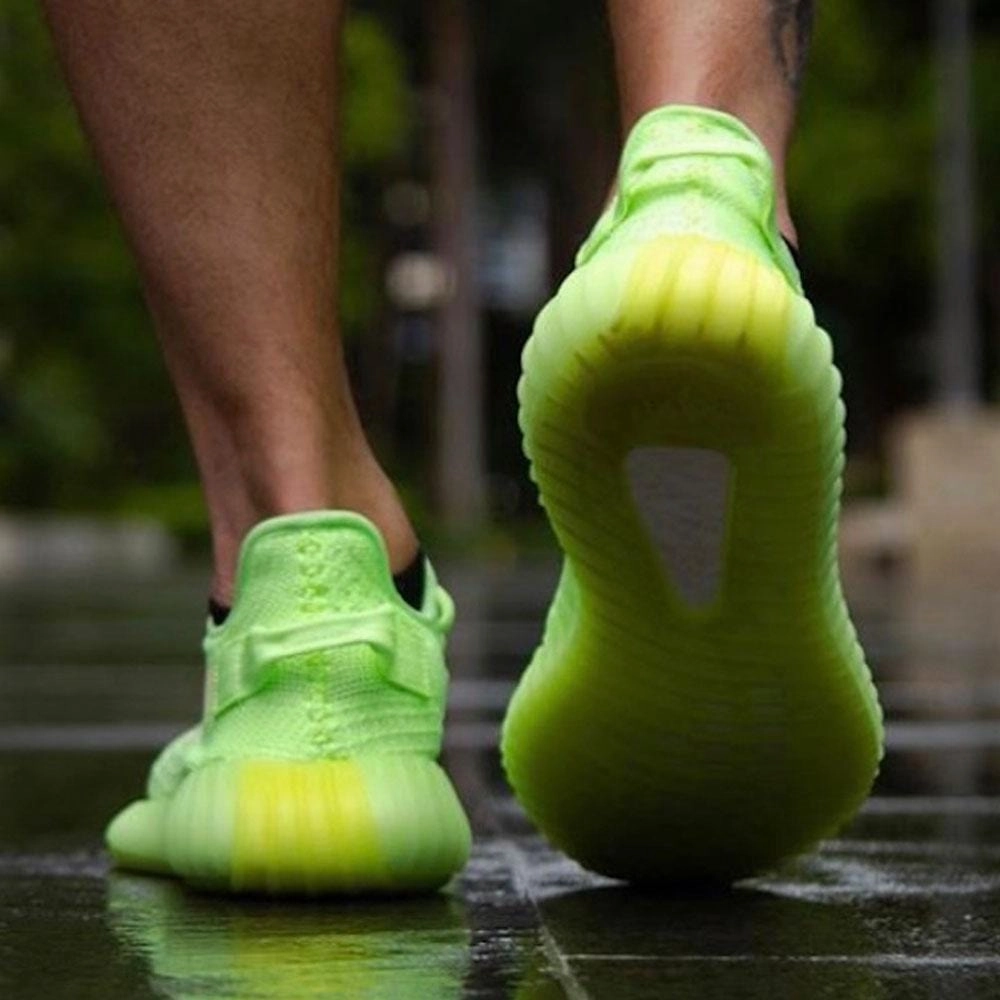 Yeezy Boost 350 V2 'Glow In The Dark' Green Boost 350 Sneakers