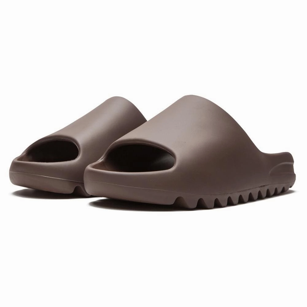 Yeezy Slides 'Soot' Yeezy futuristic fashion sneakers