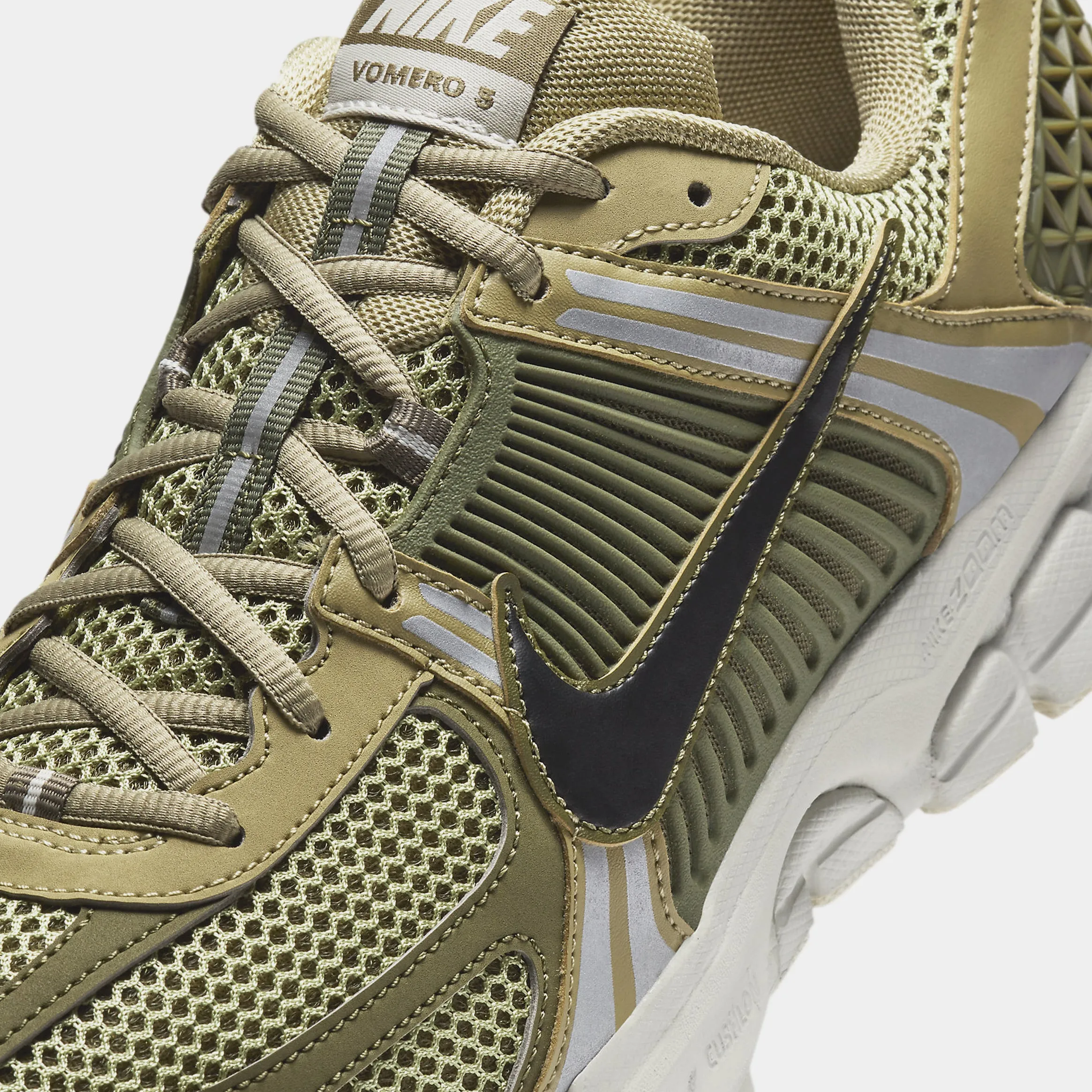 Zoom Vomero 5 Mens Running Shoes (Neutral Olive/Medium Olive/Light Bone/Black) Zoom Vomero 5 Nike