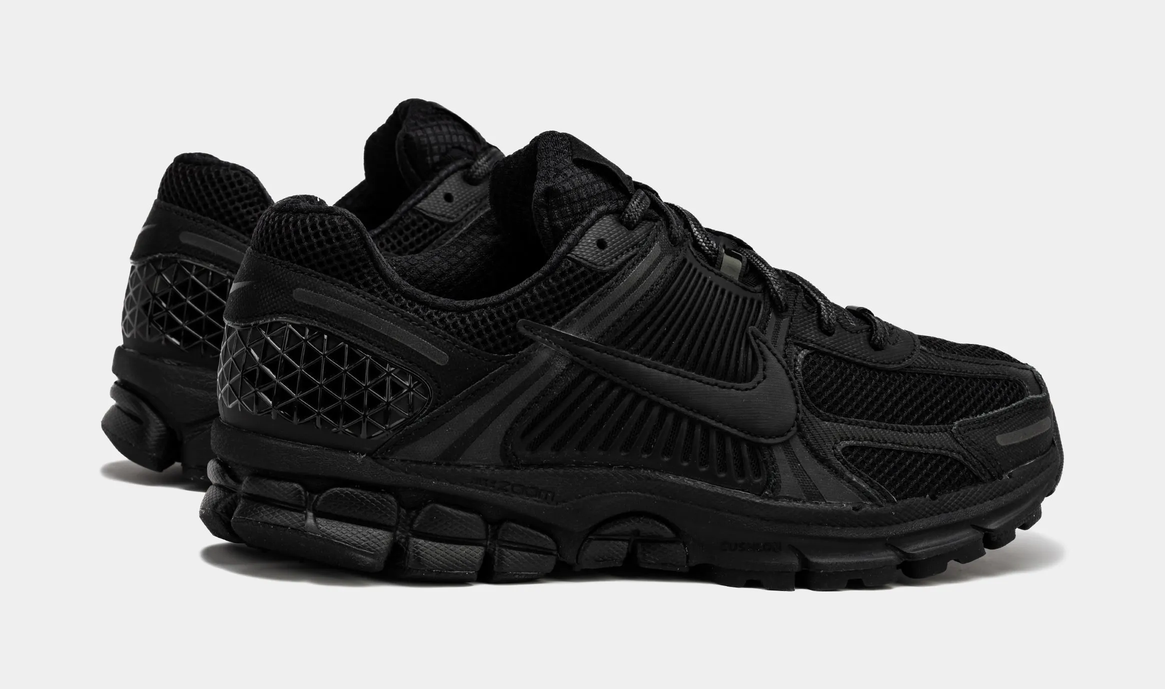 Zoom Vomero 5 Triple Black Mens Running Shoes (Black) Zoom Vomero 5 Nike