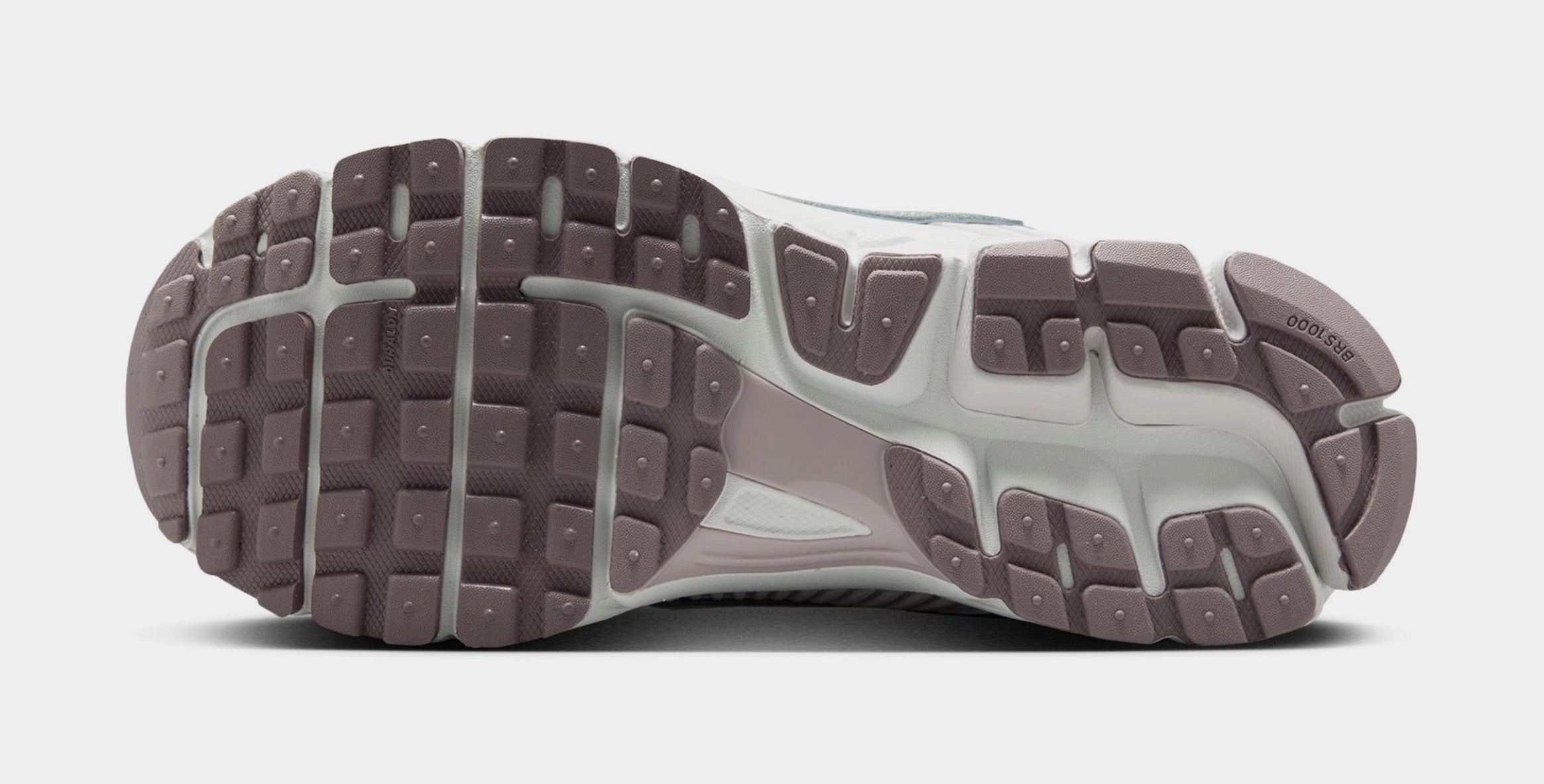 Zoom Vomero 5 Womens Running Shoes (Vast Grey/Matallic Silver) Zoom Vomero 5 Nike