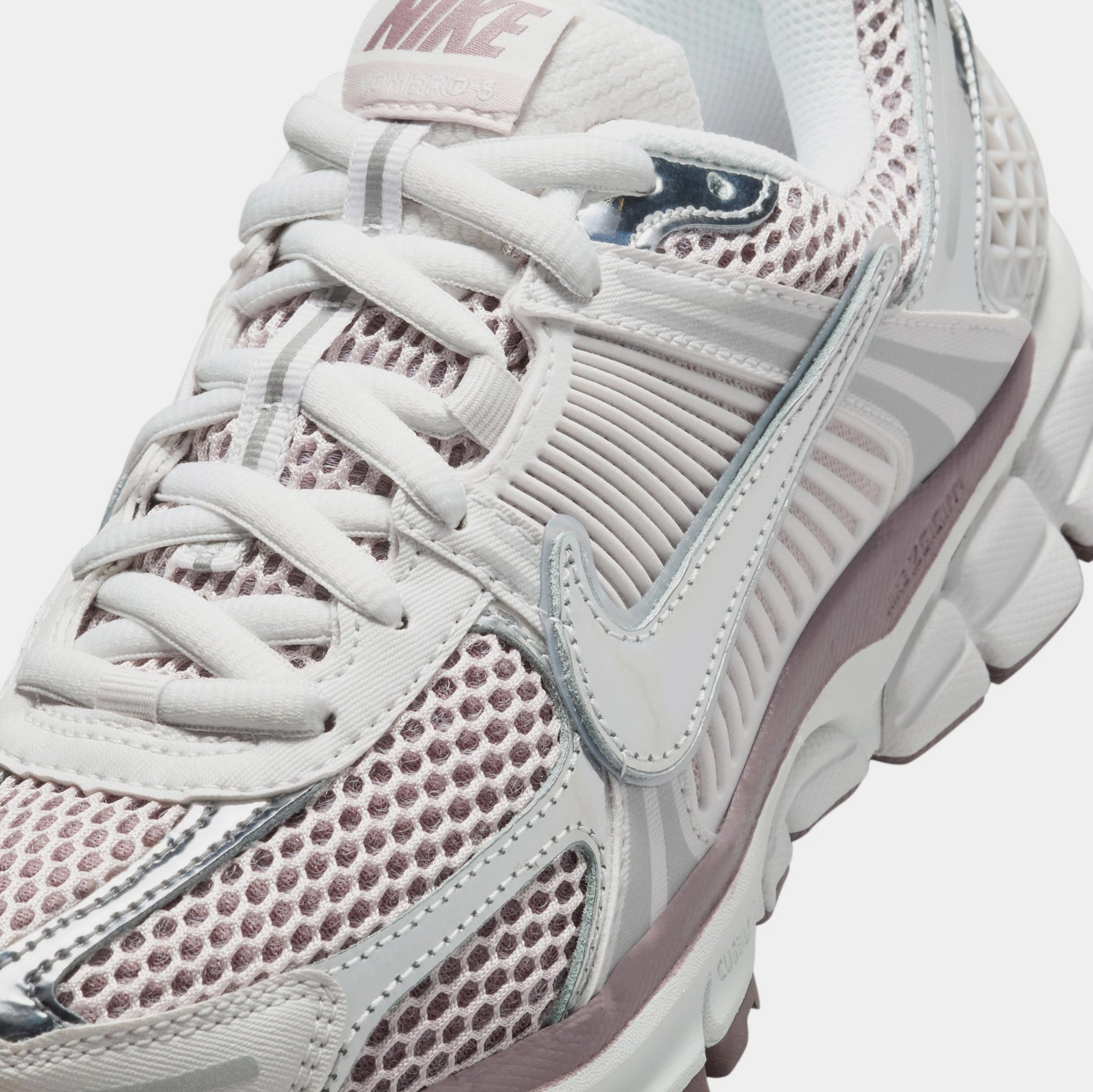 Zoom Vomero 5 Womens Running Shoes (Vast Grey/Matallic Silver) Zoom Vomero 5 Nike